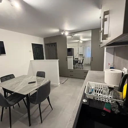 Xox 아파트 크라이오바